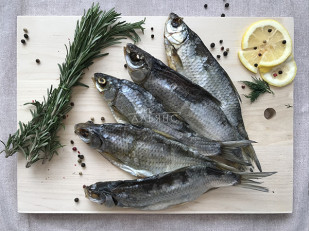 Мясо (Либерти) вяленое индейка: Вобла вяленая астраханская крупная