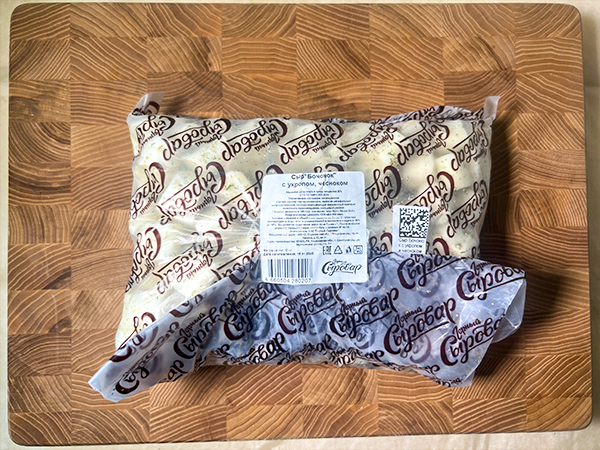 Сыр 1 кг ГОРНЫЙ СЫРОВАР (Бочонок с укропом и чесноком) в Северске