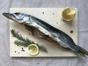 Кальмар паутинка: Щука вяленая